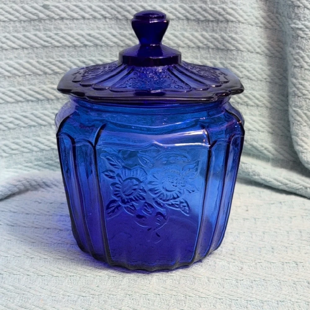 Rare Vintage Anchoring Hocking Cobalt Blue Mayfair Open Rose Biscuit/Cookie Jar - Picture 1 of 4